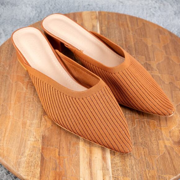 TIJN Helka Point Toe Knit Mules Size 10 Slides Block Heel - Picture 1 of 5